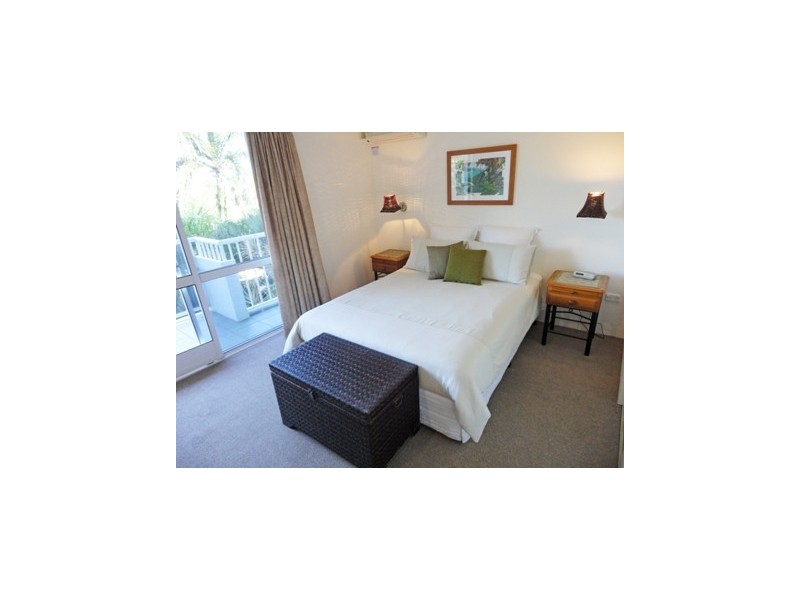 417/1 Coral Coast Drive, Palm Cove QLD 4879