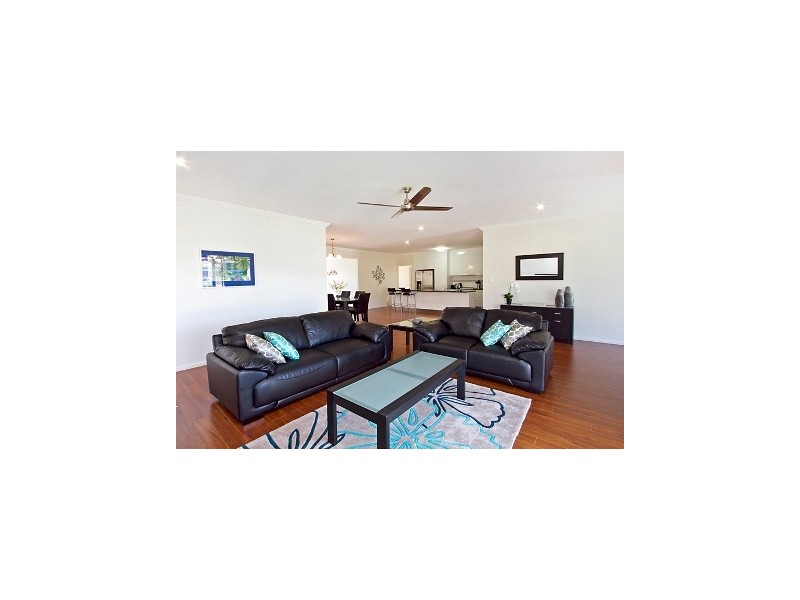 2/60 Landsborough Drive, Smithfield QLD 4878
