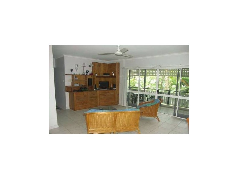 2/22 Anderson Street, Trinity Beach QLD 4879