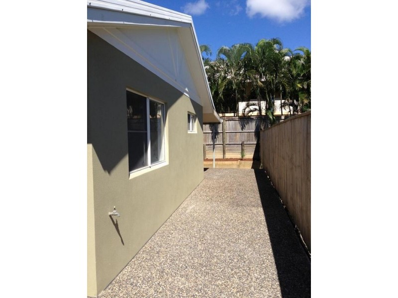 1/9 Strombus Avenue, Trinity Beach QLD 4879