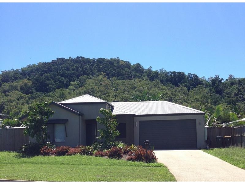 102 Roberts Drive, Trinity Beach QLD 4879