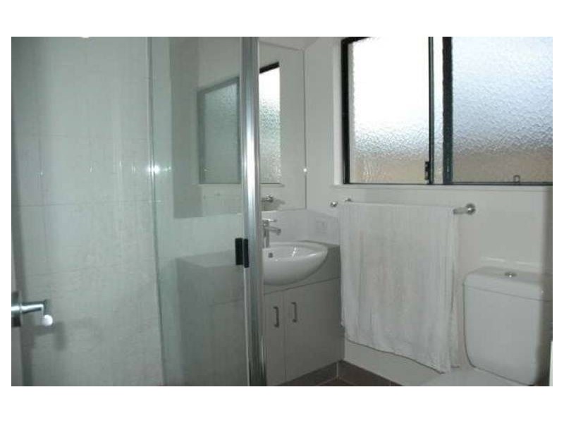 102 Roberts Drive, Trinity Beach QLD 4879