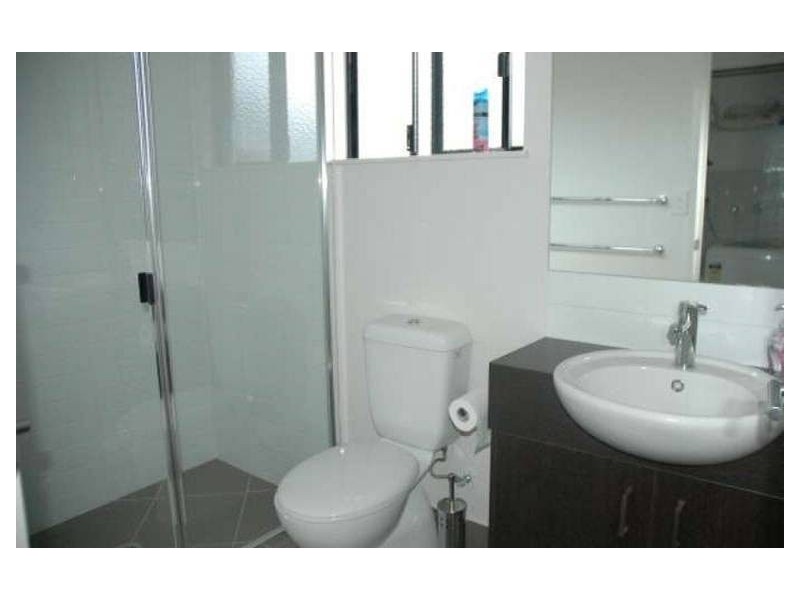 102 Roberts Drive, Trinity Beach QLD 4879
