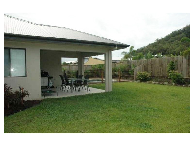102 Roberts Drive, Trinity Beach QLD 4879