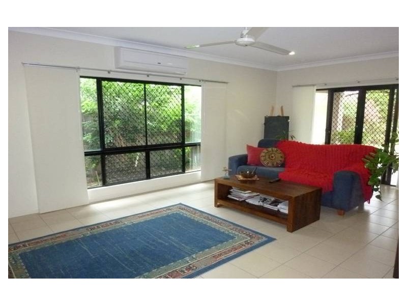 4 Imooya Place, Trinity Park QLD 4879