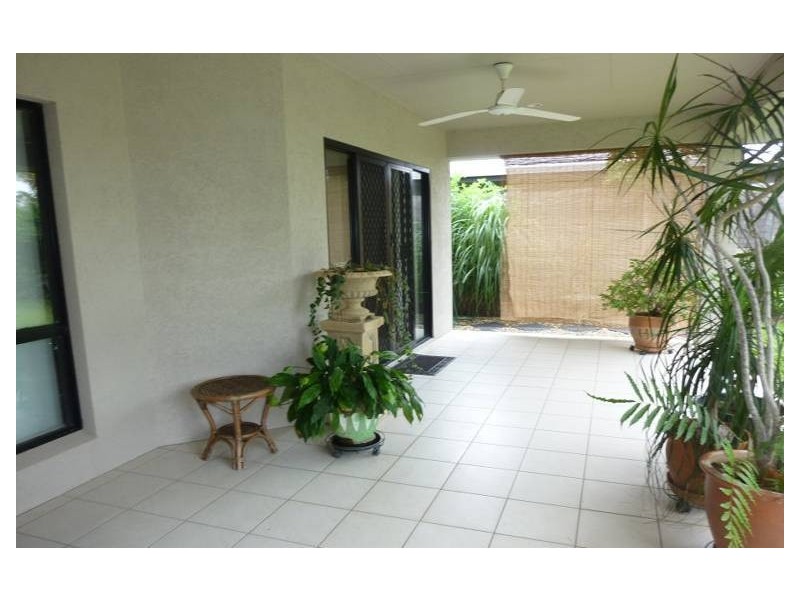 4 Imooya Place, Trinity Park QLD 4879