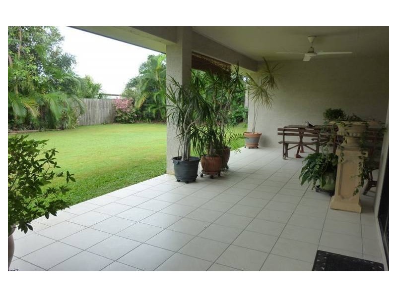 4 Imooya Place, Trinity Park QLD 4879