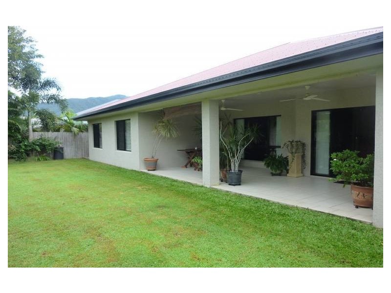 4 Imooya Place, Trinity Park QLD 4879