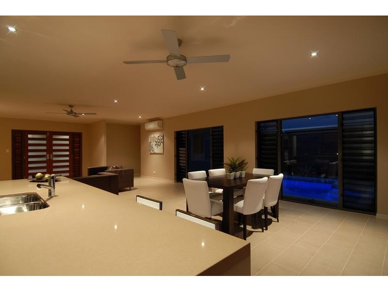 20 Port Close, Trinity Beach QLD 4879