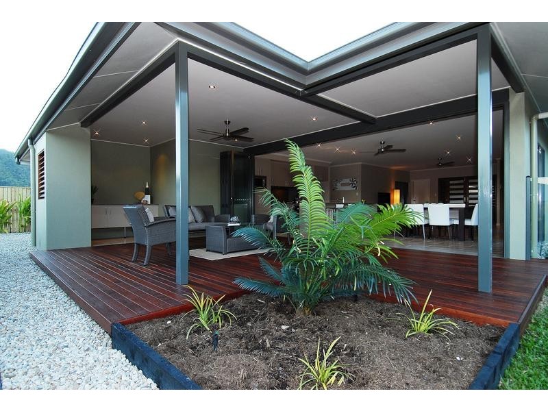 20 Port Close, Trinity Beach QLD 4879