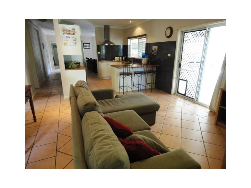 2 Squeaky Close, Kewarra Beach QLD 4879