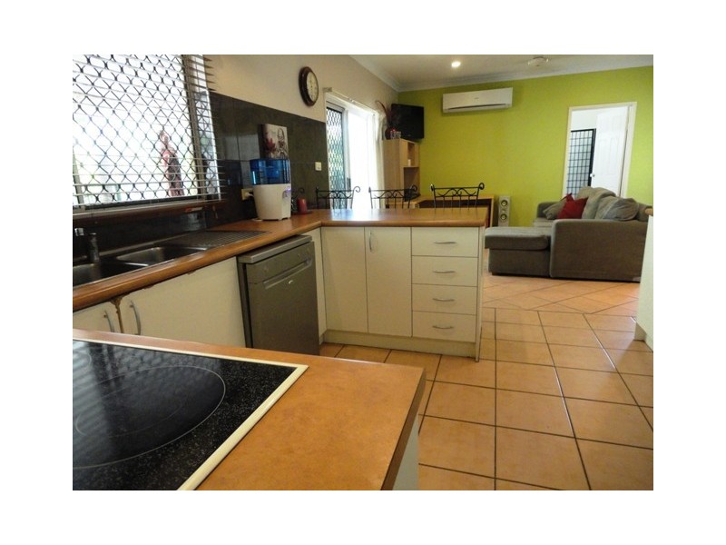 2 Squeaky Close, Kewarra Beach QLD 4879