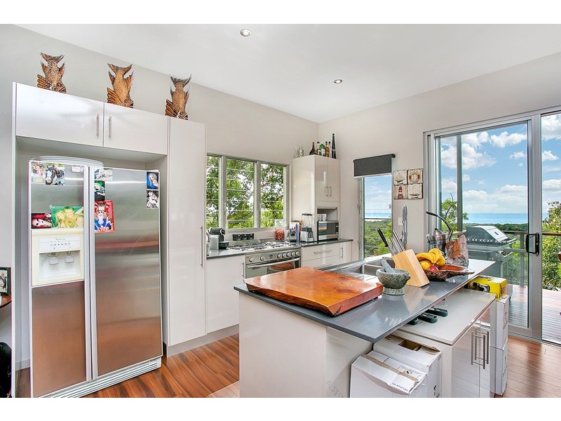 30/9 Savaii Close, Palm Cove QLD 4879