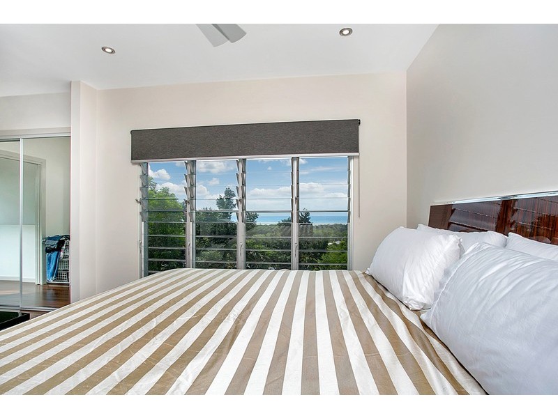 30/9 Savaii Close, Palm Cove QLD 4879