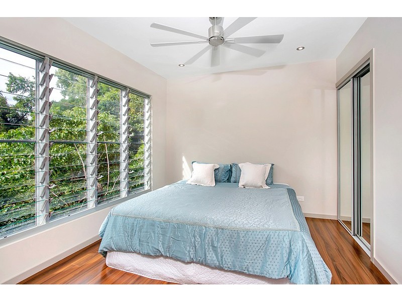 30/9 Savaii Close, Palm Cove QLD 4879