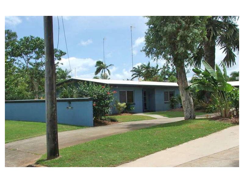 1/14 Almond Street, Holloways Beach QLD 4878