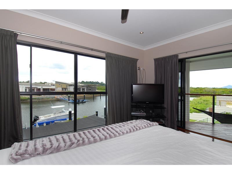 14 Brindabella Quay, Trinity Park QLD 4879