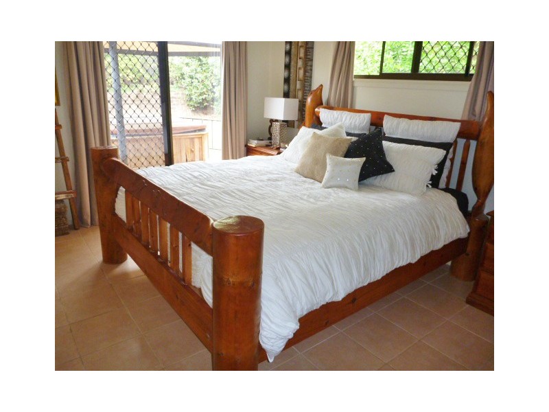 9 Nimba Close, Smithfield QLD 4878