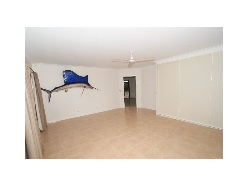 9 Nimba Close, Smithfield QLD 4878