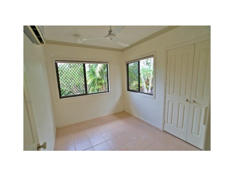 9 Nimba Close, Smithfield QLD 4878