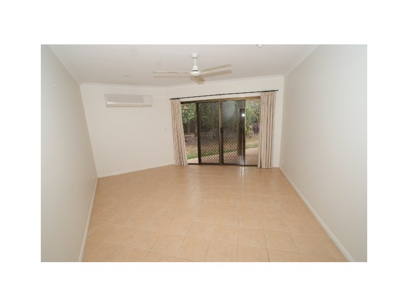 9 Nimba Close, Smithfield QLD 4878
