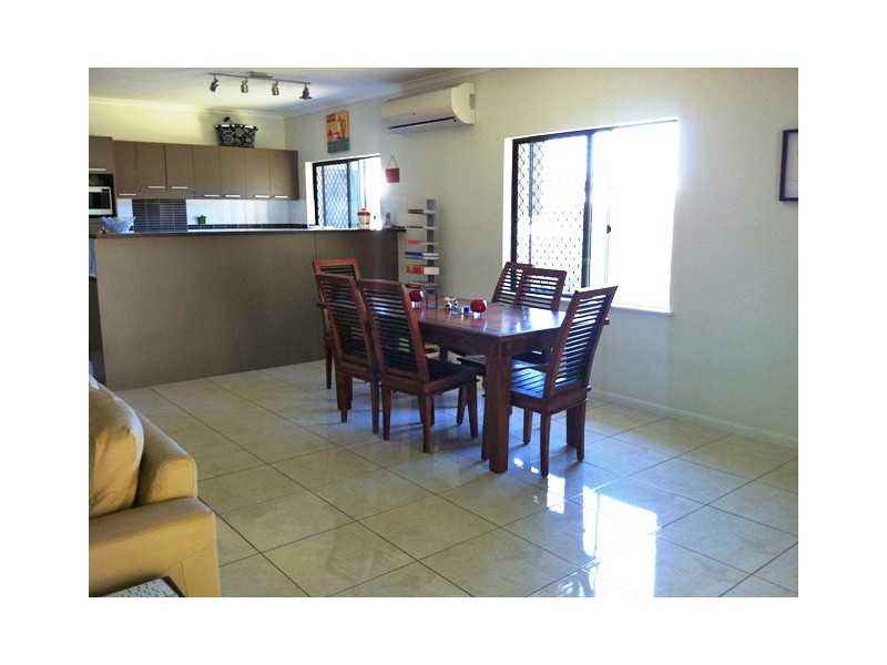 16 Hideaway Close, Palm Cove QLD 4879