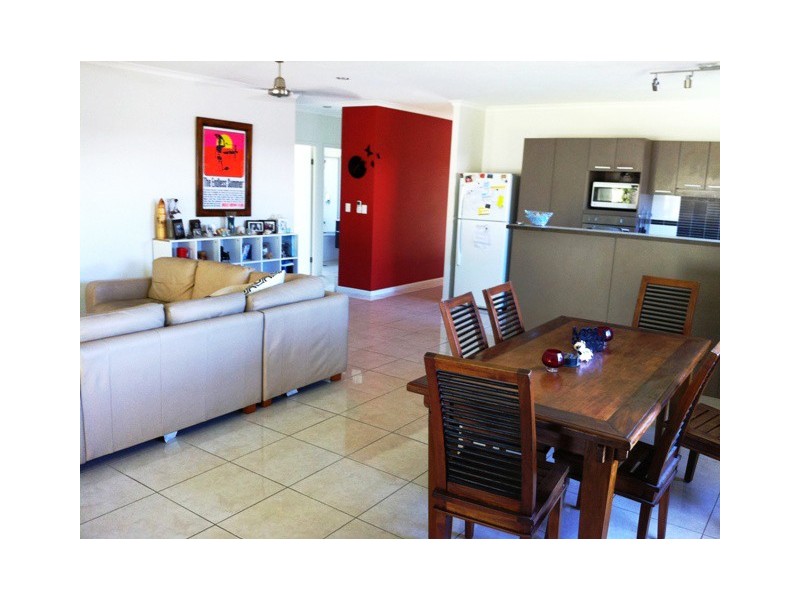 16 Hideaway Close, Palm Cove QLD 4879