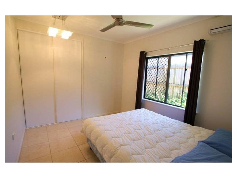 16 Hideaway Close, Palm Cove QLD 4879