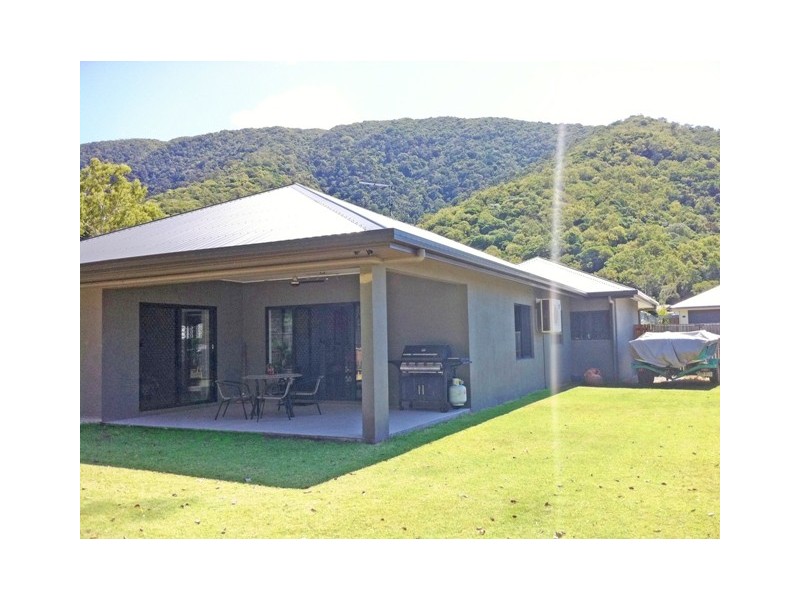 16 Hideaway Close, Palm Cove QLD 4879
