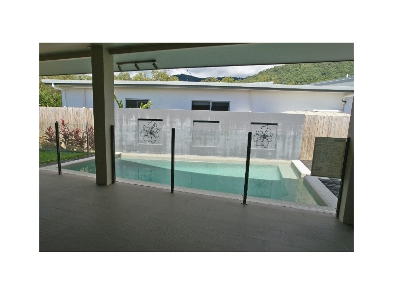 5 Billingai Close, Palm Cove QLD 4879