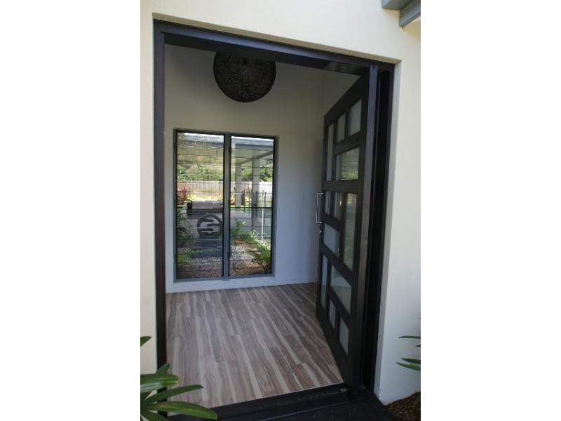 5 Billingai Close, Palm Cove QLD 4879
