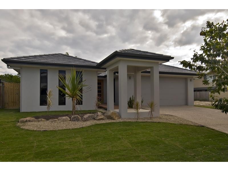 13 Icefire Quay, Trinity Park QLD 4879