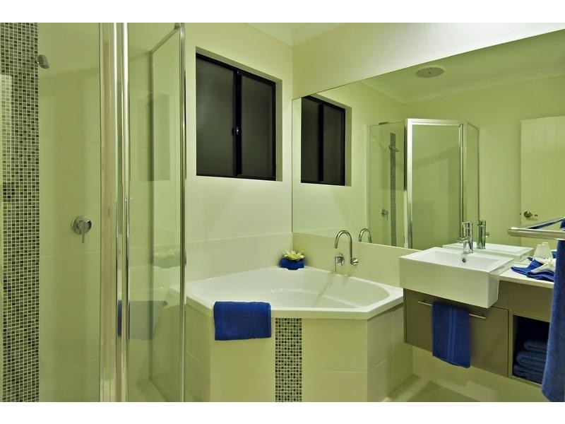 13 Icefire Quay, Trinity Park QLD 4879