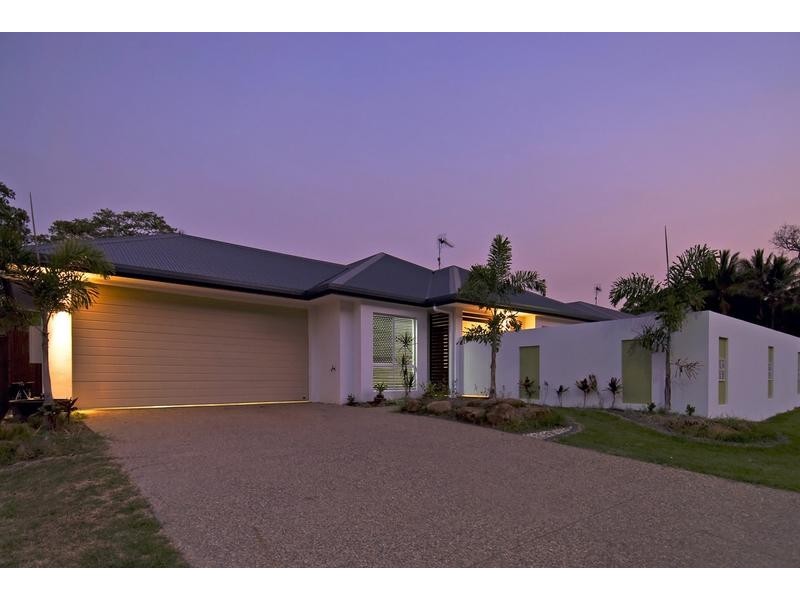 26 Hideaway Close, Palm Cove QLD 4879