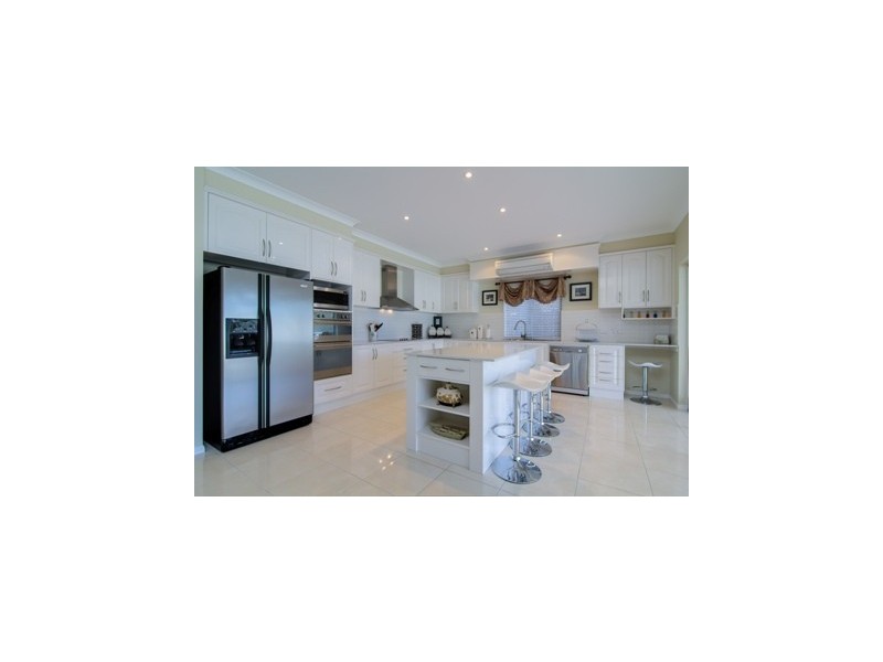 15 Riverside Parade, Trinity Park QLD 4879