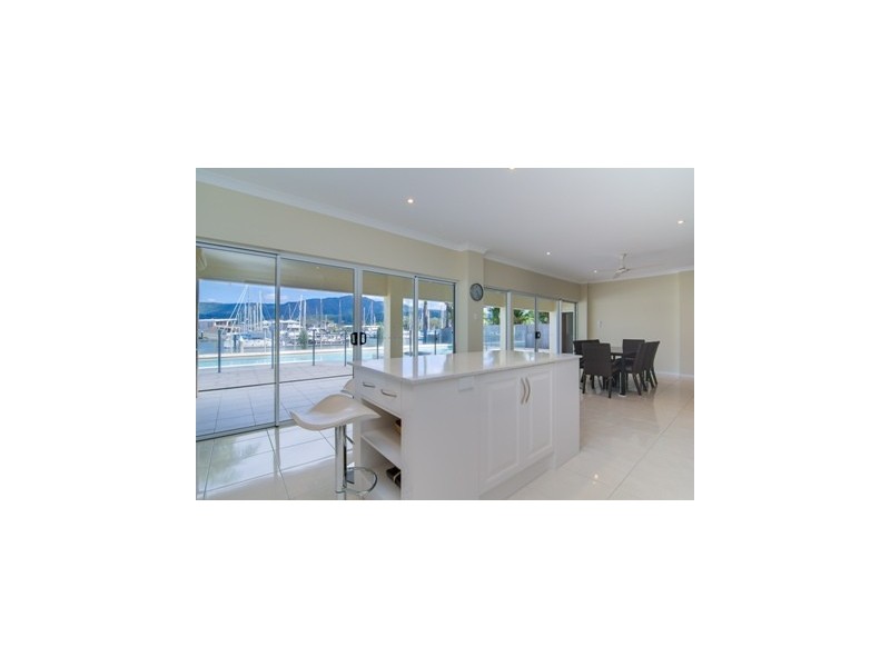 15 Riverside Parade, Trinity Park QLD 4879