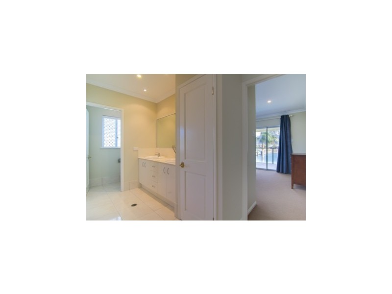 15 Riverside Parade, Trinity Park QLD 4879