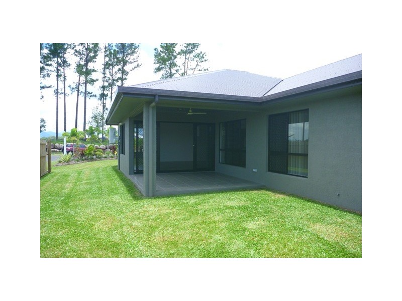 6 Oakville Parade, Trinity Park QLD 4879