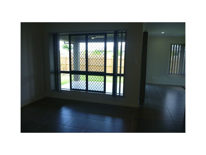 6 Oakville Parade, Trinity Park QLD 4879