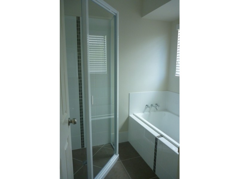 6 Oakville Parade, Trinity Park QLD 4879