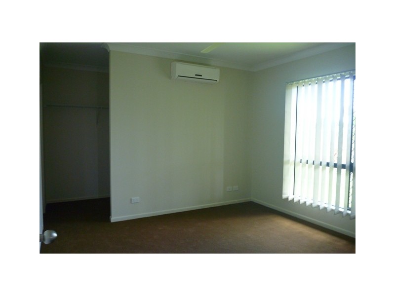 6 Oakville Parade, Trinity Park QLD 4879