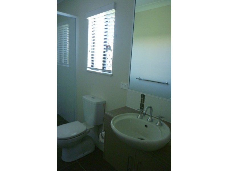 6 Oakville Parade, Trinity Park QLD 4879