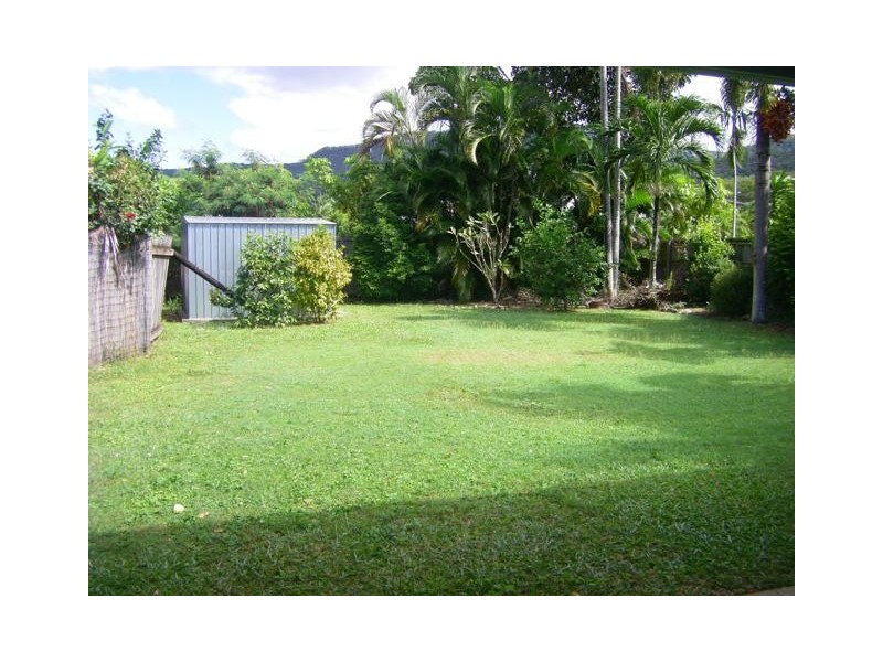 5 Kimberley St, Trinity Park QLD 4879