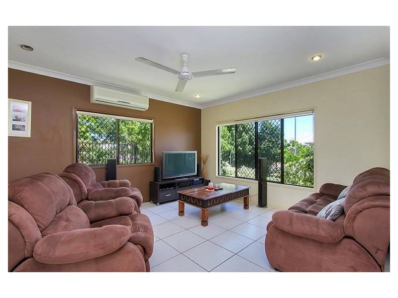 16 Seton Street, Trinity Park QLD 4879