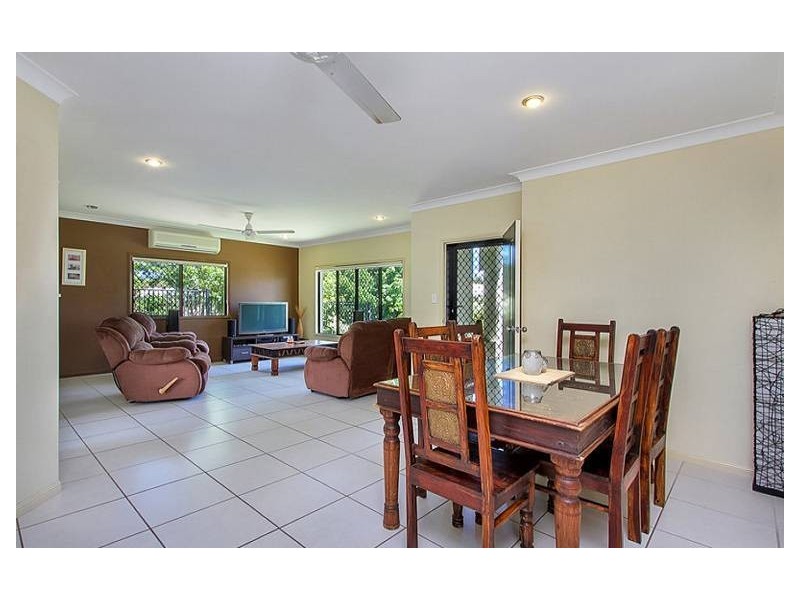 16 Seton Street, Trinity Park QLD 4879