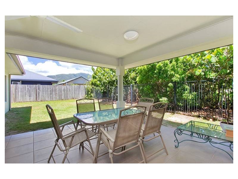 16 Seton Street, Trinity Park QLD 4879