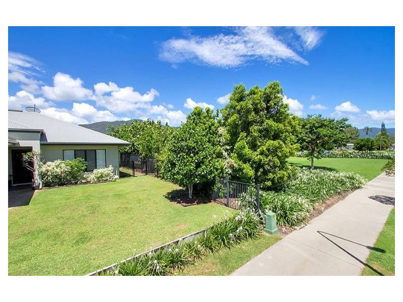 16 Seton Street, Trinity Park QLD 4879