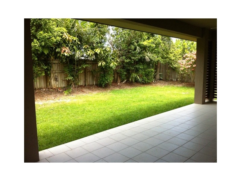 7 Imooya Place, Trinity Park QLD 4879