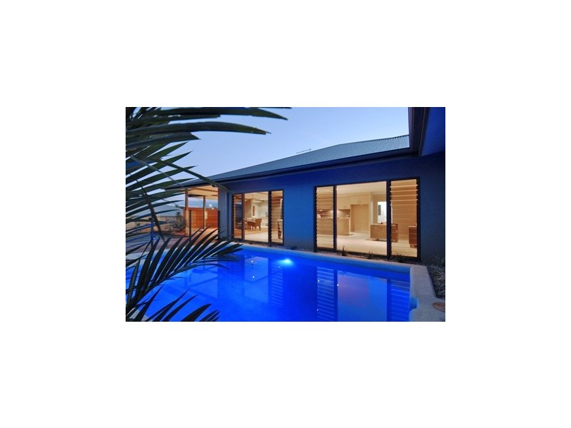 20 Port Close, Trinity Beach QLD 4879