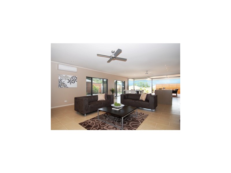 20 Port Close, Trinity Beach QLD 4879